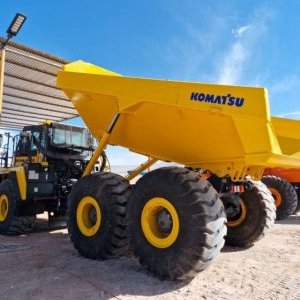 foto Komatsu HM400-3MO