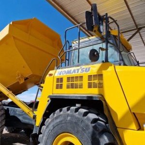 foto Komatsu HM400-3MO