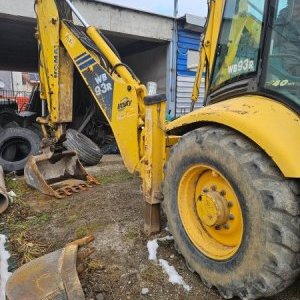 foto low hours Komatsu WB93R backhoe loader