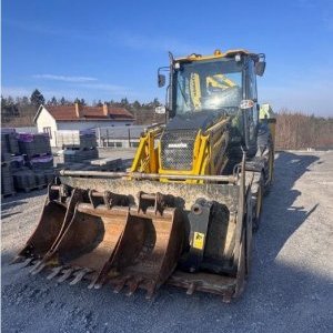 foto backhoe loader Komatsu WB97 R